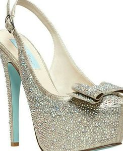 Betsey Johnson Blue pumps size 10 color toast